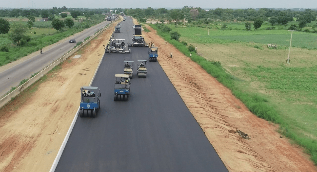 Federal Government Says Abuja-Kaduna-Kano Road To be Ready In 14 Months